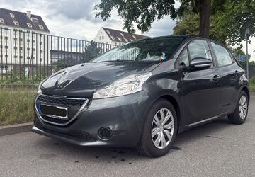 Peugeot 208 140.500 km 4.990 &euro; Hamburg 22045