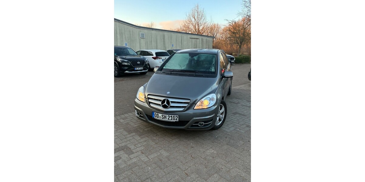 Mercedes-Benz b160 146.505 km 5.000 &euro; Hamburg 20038