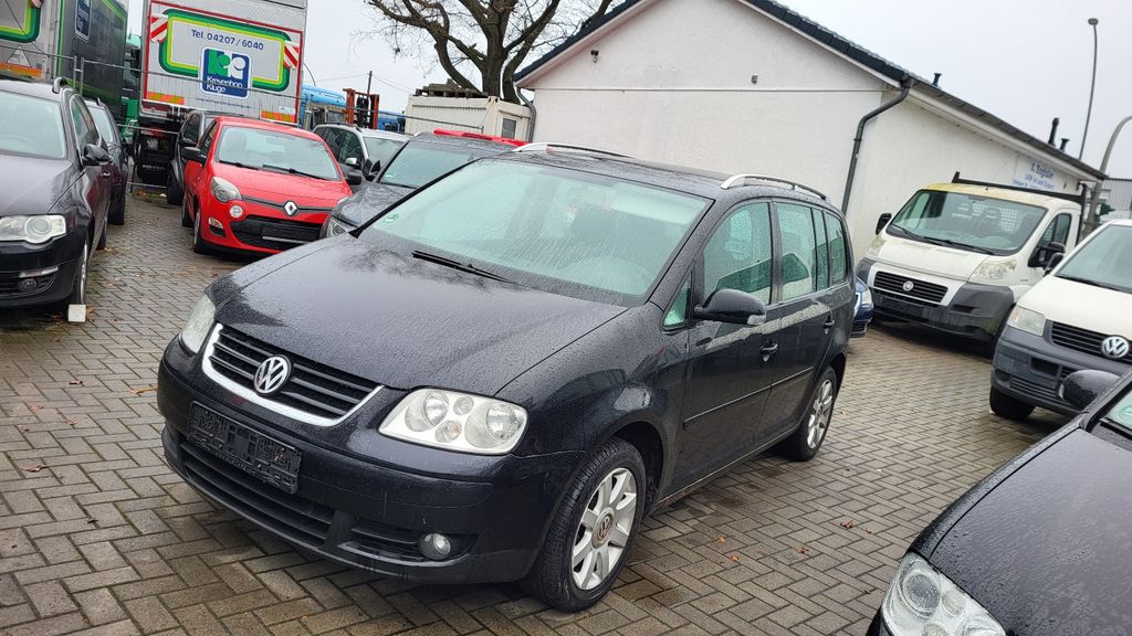 VW Touran 293.456 km 1.465 &euro; Hamburg 20539