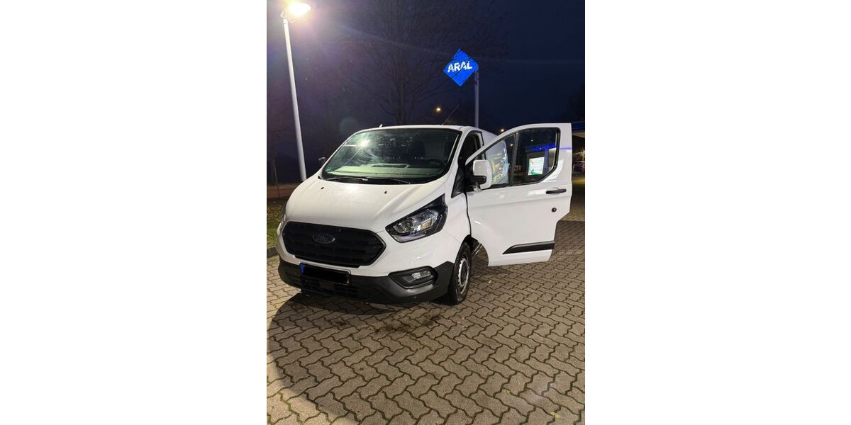 Ford Transit Custom 90.000 km 14.599 &euro; Hamburg 21109