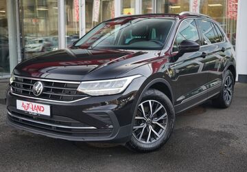 VW Tiguan 71.890 km 25.990 &euro; Hamburg 22761