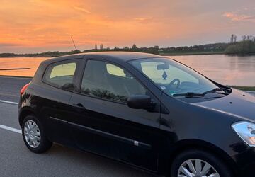 Renault Clio 350.000 km 2.500 &euro; Winsen (Luhe) 21423