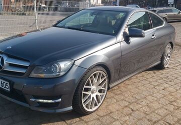 Mercedes-Benz C 250 233.000 km 8.850 &euro; HAMBURG 20539