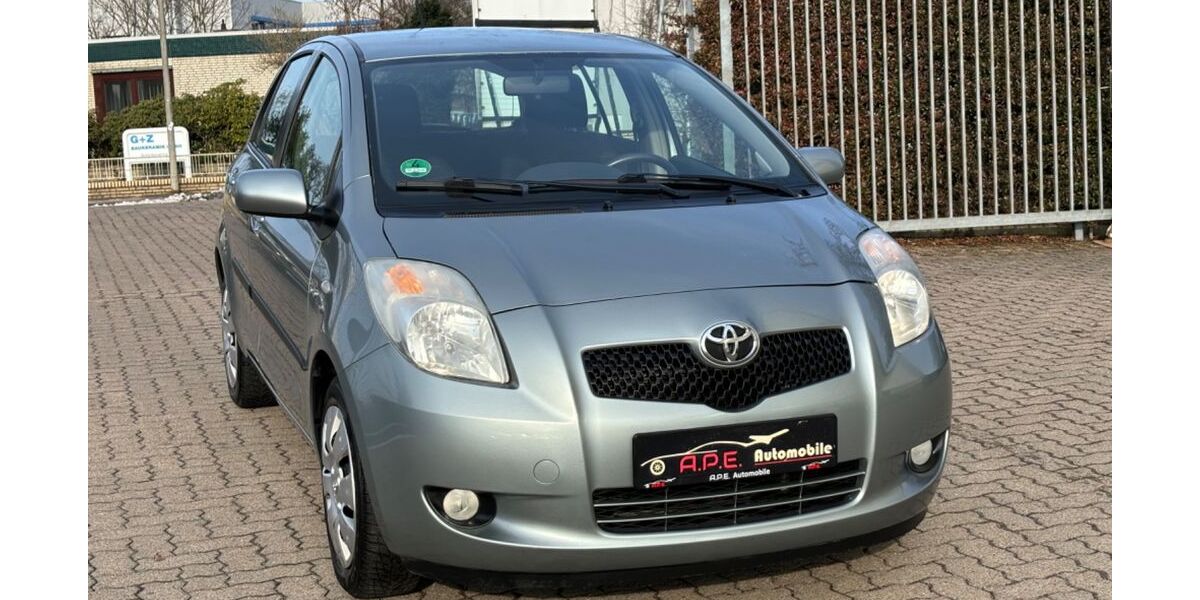 Toyota Yaris 77.000 km 5.500 &euro; Norderstedt 22848