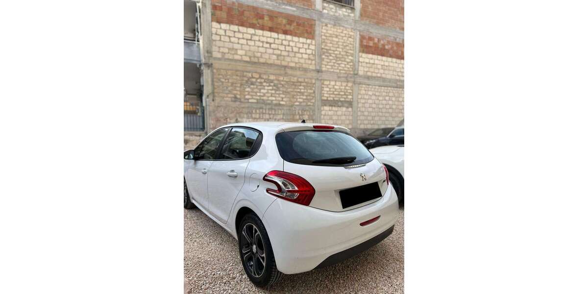Peugeot 208 389.000 km 4.500 &euro; Hamburg 21107