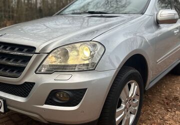 Mercedes-Benz ML 320 306.700 km 7.900 &euro; Hamburg 22143