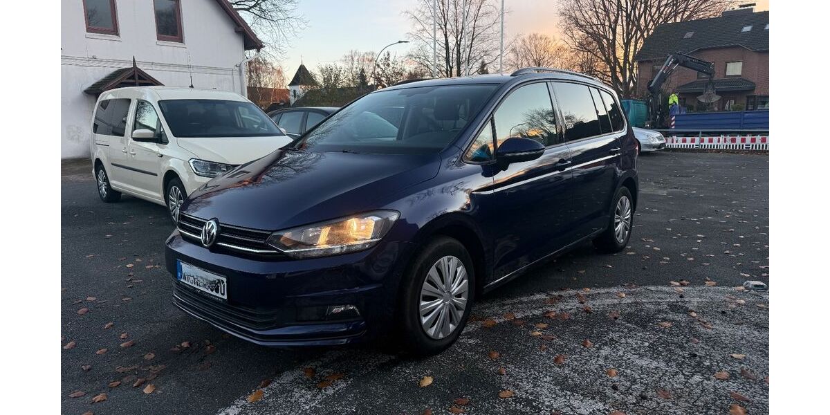 VW Touran 274.854 km 7.690 &euro; Glinde 21509