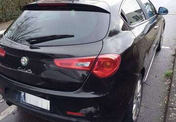 Alfa Romeo Giulietta 261.000 km 2.500 &euro; Hamburg 22045