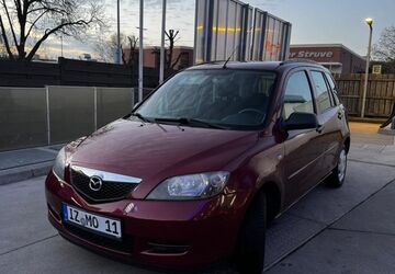 Mazda 2 70.690 km 2.990 &euro; Hamburg 22303