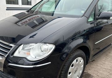 VW Touran 227.000 km 5.690 &euro; Hamburg 20537