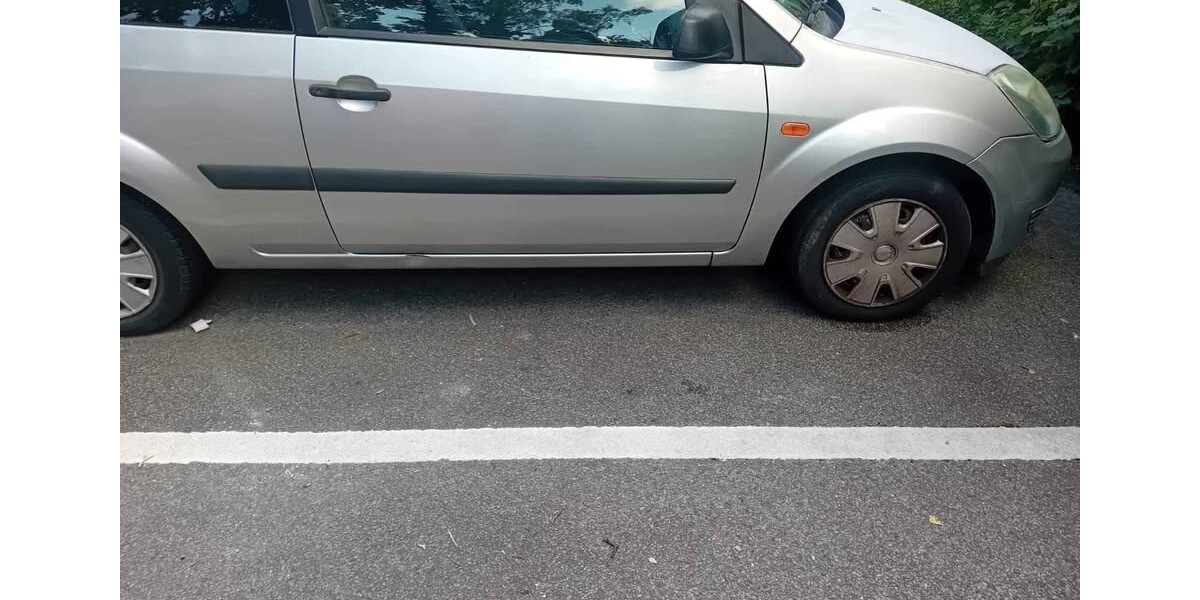 Ford Fiesta 256.000 km 1.050 &euro; Pinneberg 25421