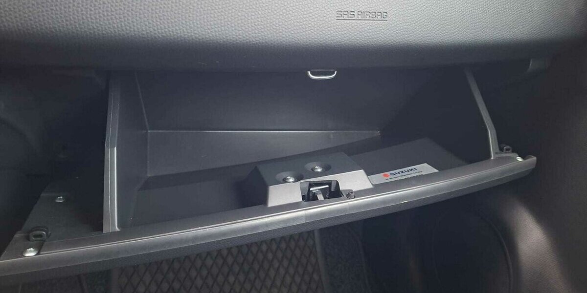 Suzuki Swift Classic, fast wie ein Ur-Mini in modern... 57.000 km 4.999 &euro; Hamburg 22339