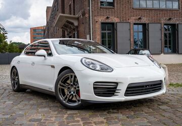 Porsche Panamera 49.998 km 46.400 &euro; Hamburg 22761