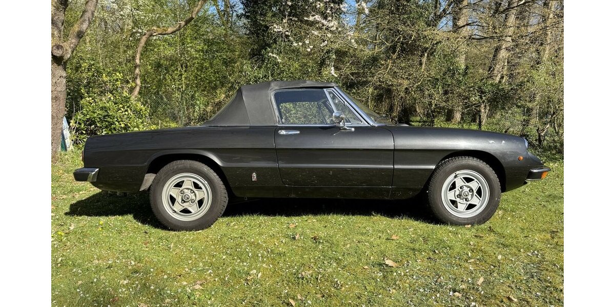 Alfa Romeo Spider 2000 1. Hand, so nicht wieder zu bekommen 85.560 km 24.999 &euro; Hamburg 22339