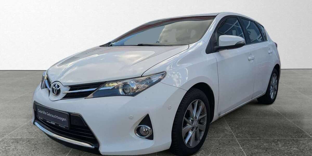 Toyota Auris 181.500 km 8.990 &euro; Winsen / Luhe 21423