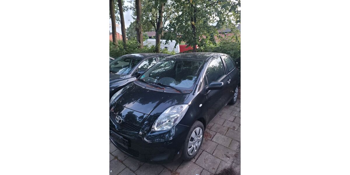 Toyota Yaris 144.000 km 1.900 &euro; Hamburg 22049