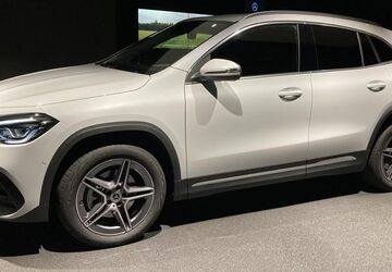 Mercedes-Benz GLA 250 23.941 km 37.490 &euro; Hamburg 21079