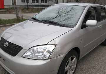 Toyota Corolla 92.593 km 2.900 &euro; Hamburg 20537