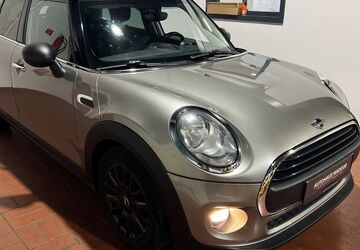 Mini One First 106.151 km 9.490 &euro; Henstedt-Ulzburg (bei Hamburg) 24558