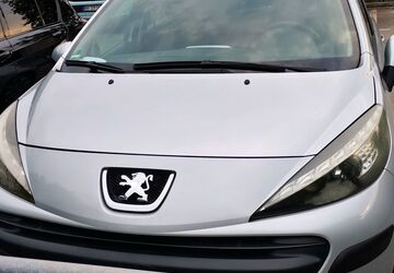 Peugeot 207 220.000 km 995 &euro; Hamburg 22159