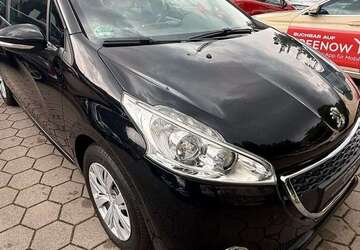 Peugeot 208 62.000 km 5.900 &euro; Hamburg 20097
