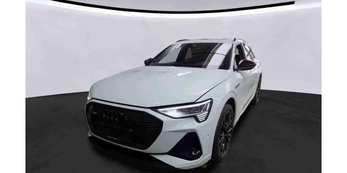 Audi e-tron 49.158 km 35.950 &euro; Hamburg 22047