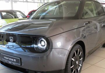 Honda e 45.365 km 15.980 &euro; Hamburg 22525