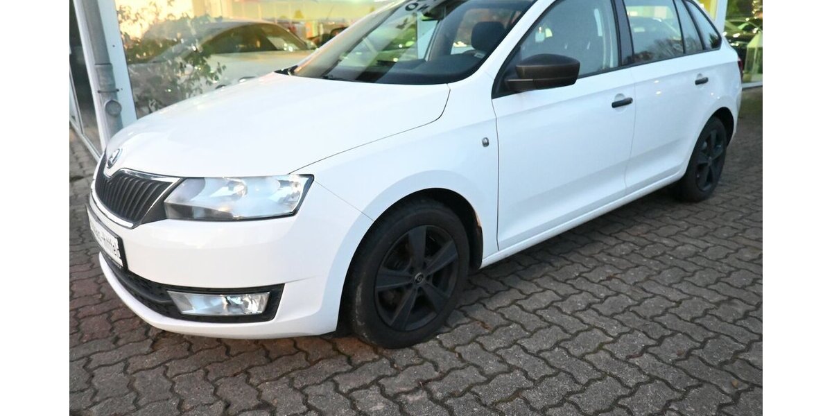 Skoda Rapid Spaceback 1.2 mit NAVI Steuerkette neu!!! 175.000 km 5.200 &euro; Seevetal - Hittfeld 21218