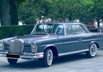 Mercedes-Benz 220 143.000 km 65.000 &euro; Hamburg 22399