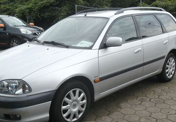 Toyota Avensis 161.000 km 3.600 &euro; Hamburg 22143