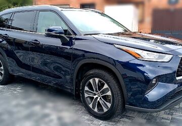 Toyota Highlander 24.000 km 39.900 &euro; Hamburg 22549