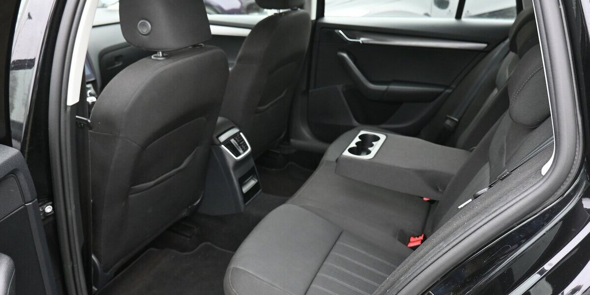 Skoda Octavia 1.5 TSI Combi *Style* Navi LED ACC 17Alu 169.000 km 12.900 &euro; Seevetal - Hittfeld 21218