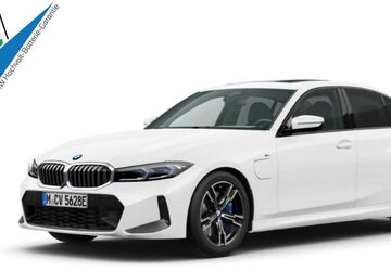 BMW 330 21.298 km 44.444 &euro; Hamburg 21073