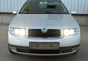 Skoda Fabia 128.547 km 3.500 &euro; Hamburg 20539