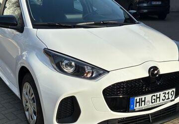 Mazda 2 Hybrid 3.373 km 20.990 &euro; Hamburg 21033