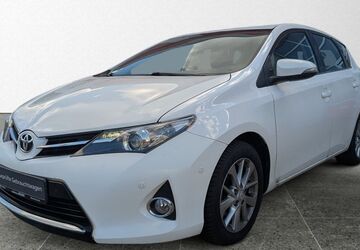 Toyota Auris 181.500 km 7.990 &euro; Winsen 21423