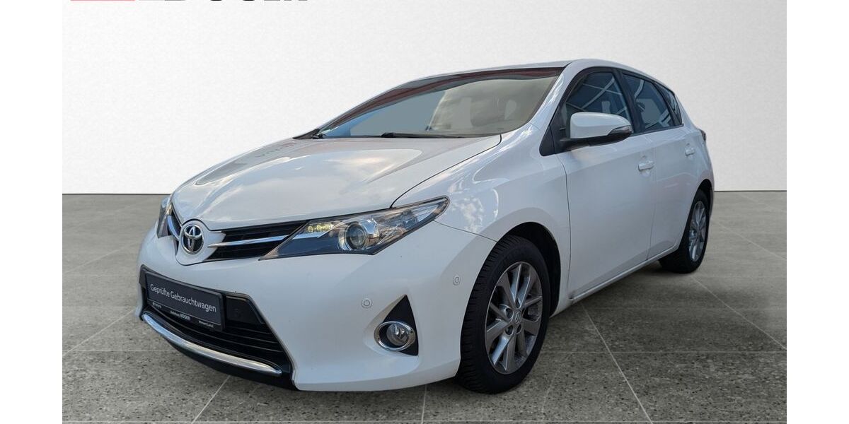 Toyota Auris 181.500 km 7.990 &euro; Winsen 21423