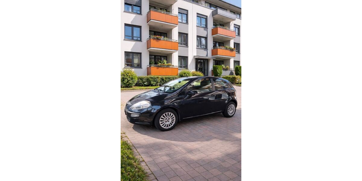 Fiat Punto Evo 152.000 km 2.490 &euro; Hamburg 22159