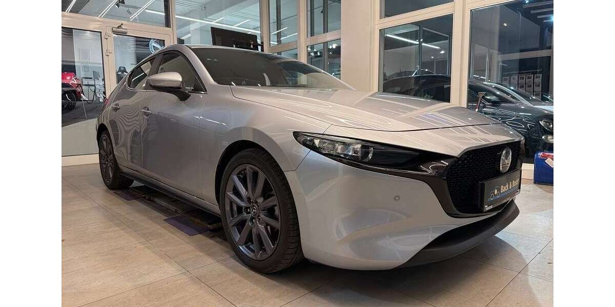 Mazda 3 38.919 km 21.450 &euro; Hamburg 22761