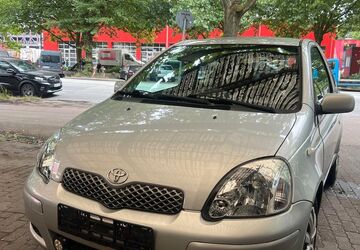 Toyota Yaris 200.000 km 1.199 &euro; Hamburg 20537