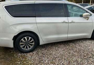 Chrysler Pacifica 114.000 km 32.999 &euro; Hamburg 22309