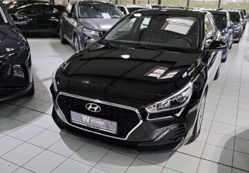 Hyundai i30 144.000 km 10.900 &euro; Hamburg 22525