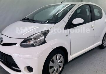 Toyota Aygo (X) 156.845 km 3.333 &euro; Pinneberg 25421