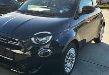 Fiat 500e 16.281 km 14.990 &euro; Ahrensburg 22926