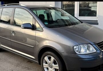 VW Touran 123.000 km 5.990 &euro; Hamburg 20537