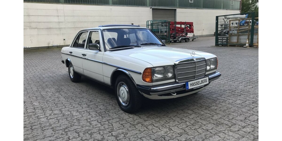 Mercedes-Benz 230 W123 Sanders Automat ABS AirBag SSD Velours 146.358 km 13.999 &euro; Hamburg 22339