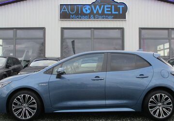 Toyota Corolla 12.610 km 21.990 &euro; Beckdorf 21643