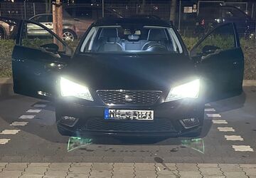 Seat Leon 112.000 km 10.499 &euro; Hamburg 22043