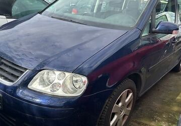 VW Touran 214.000 km 800 &euro; Winsen/Luhe 21423