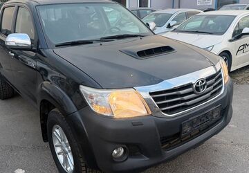 Toyota Hilux 304.109 km 14.900 &euro; Hamburg 22113